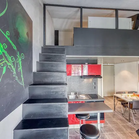 Le Commandant - Paul Mistral - Stade Des Alpes Apartman Grenoble