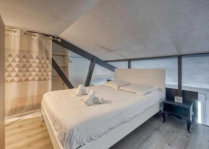 Le Commandant - Paul Mistral - Stade Des Alpes